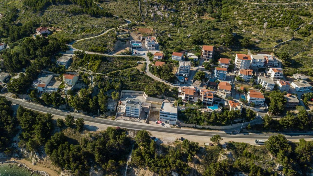 Apartments Pusic Omiš Eksteriør bilde