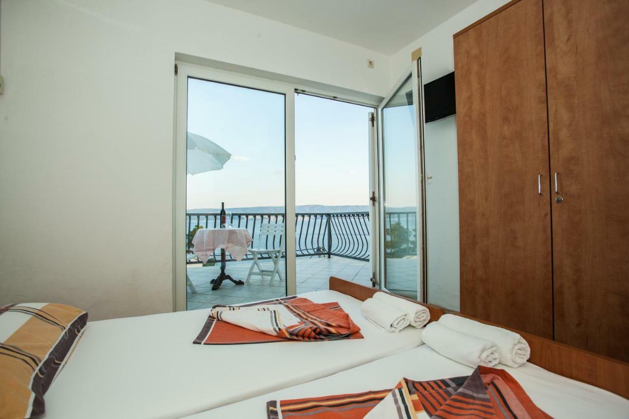 Apartments Pusic Omiš Eksteriør bilde