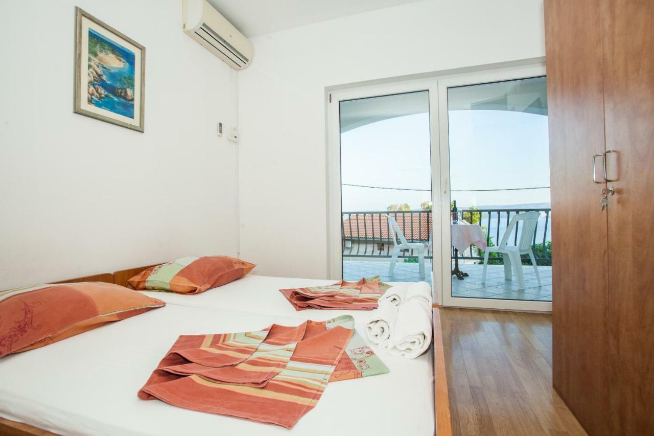 Apartments Pusic Omiš Eksteriør bilde