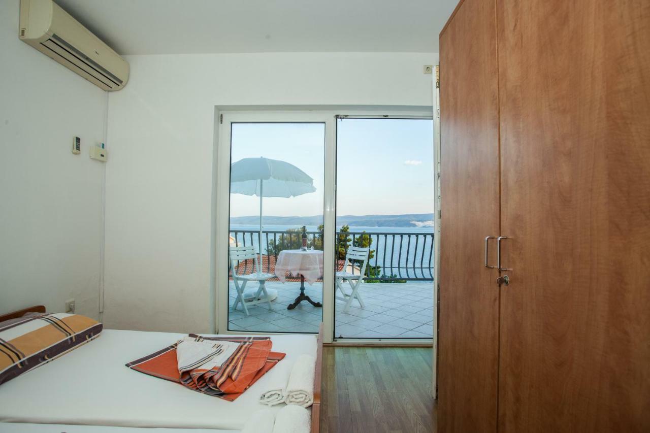 Apartments Pusic Omiš Eksteriør bilde