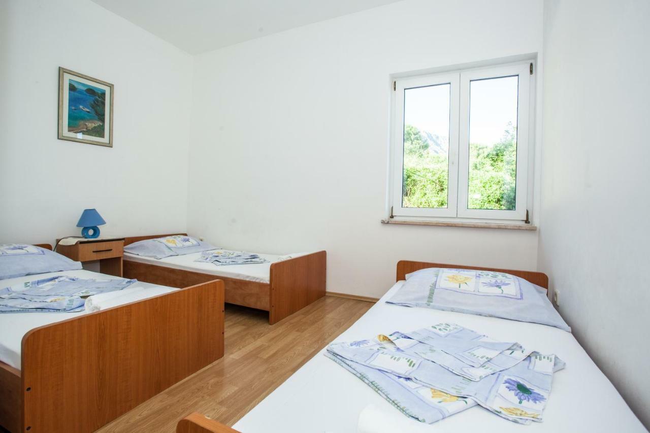 Apartments Pusic Omiš Eksteriør bilde